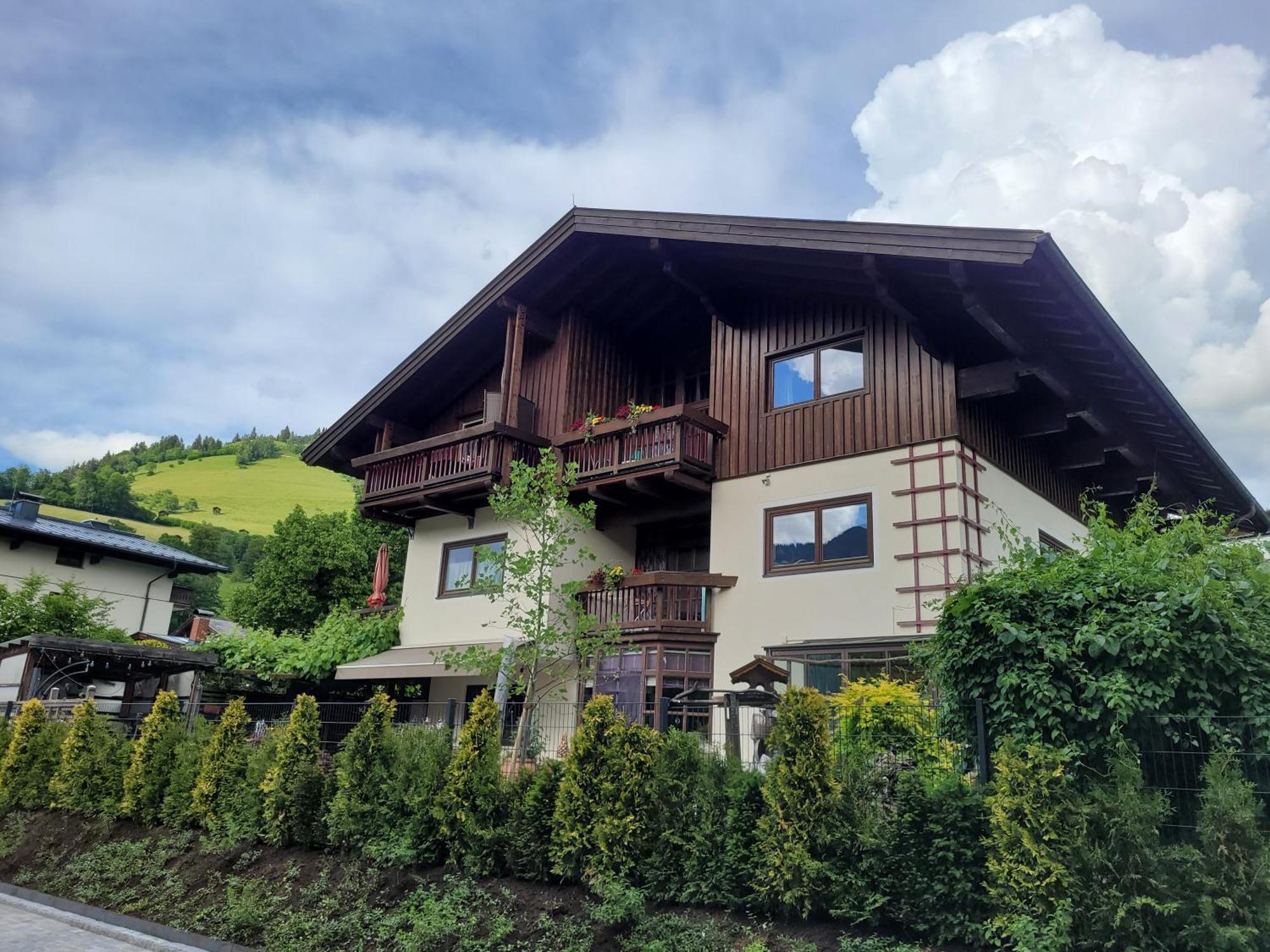 Appartementhaus Hollaus Целль-ам-Зеє Екстер'єр фото